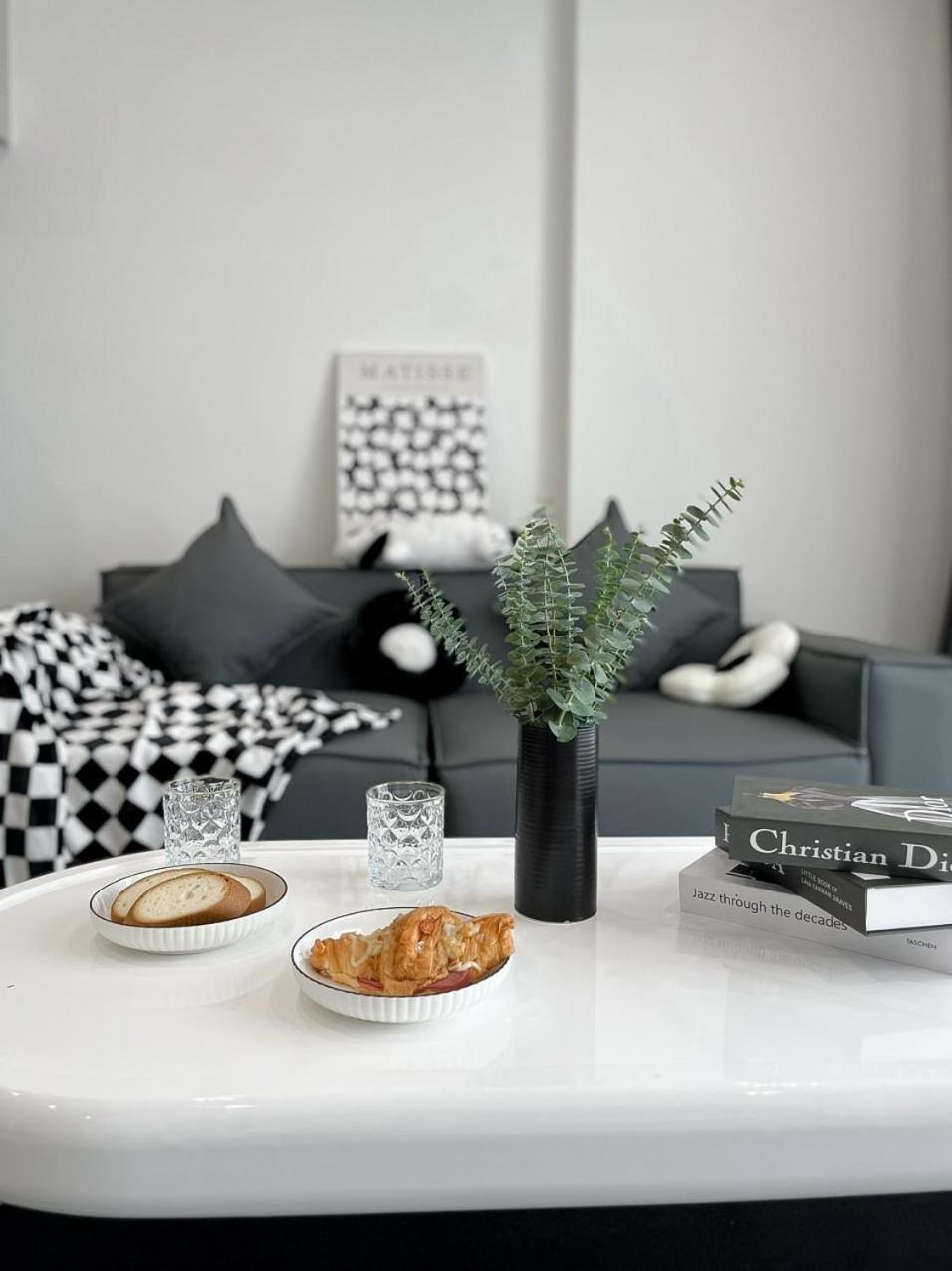 Bunnys Homes - Service Apartment Ханой Экстерьер фото